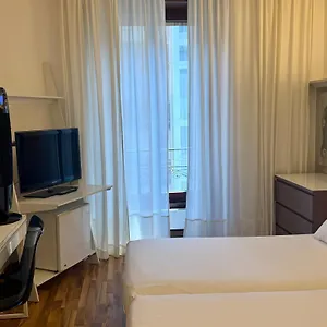 Hotel Les Arcades, Ginevra